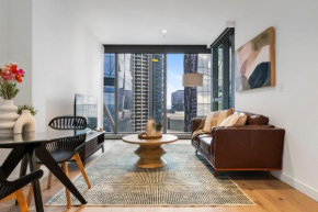Stunning CBD Apt Best Location with Gym and Pool